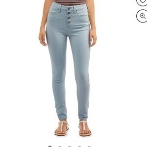 No Boundaries High Rise Skinny Jean